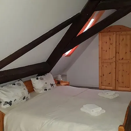 Zum Ewigen Rath Inn 2*